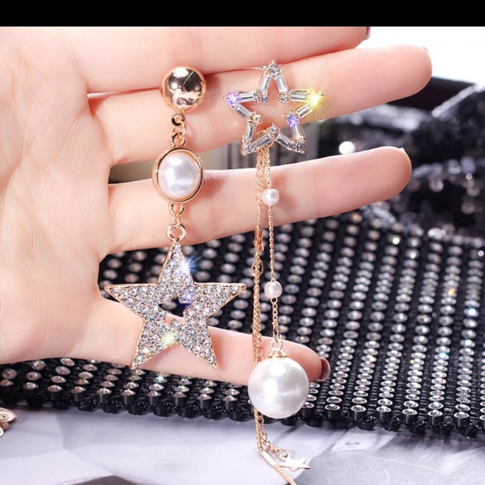 Asymetrical Star earrings - Picture 2 of 6